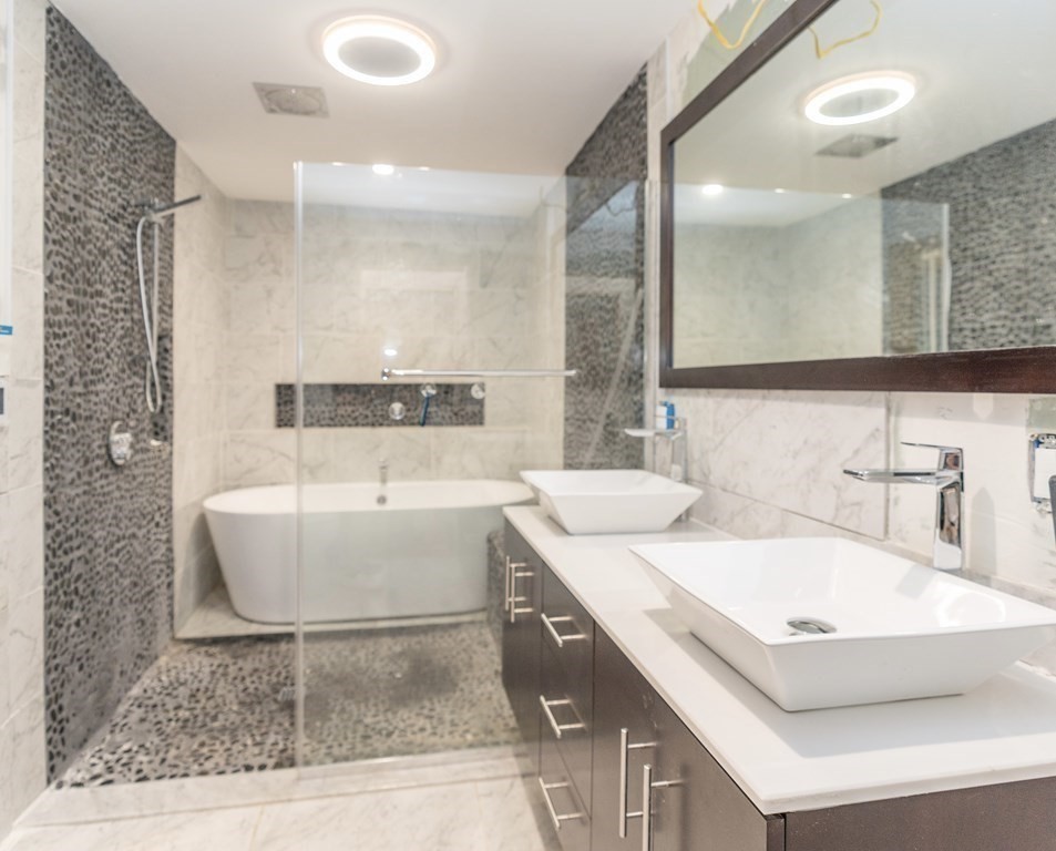73 California Avenue Springfield, MA 01118 - Photo 4 of 34 Gallery Image 4