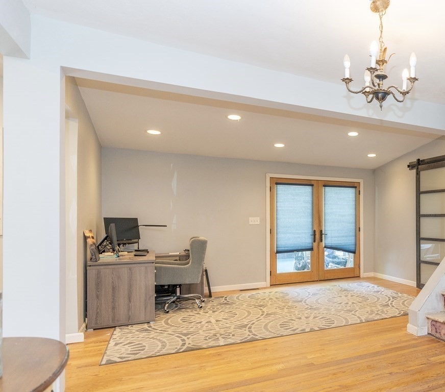 73 California Avenue Springfield, MA 01118 - Photo 10 of 34 Gallery Image 10