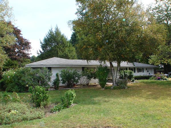 35 Edith Road Framingham, MA 01701 - Photo 3 of 8