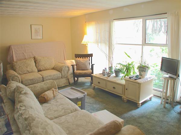 35 Edith Road Framingham, MA 01701 - Photo 5 of 8