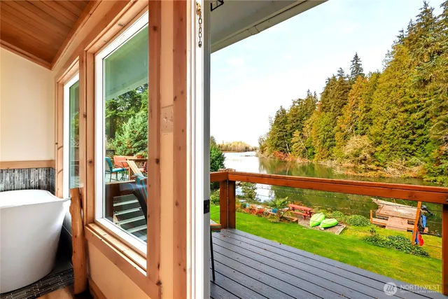 $589,950 | 27442 State Highway, Kingston, WA 98346