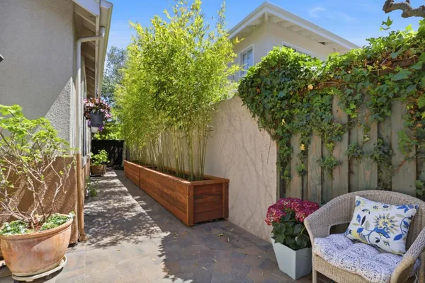 $2,175,000 | 446 Tyndall Street, Los Altos, CA 94022