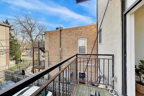 $460,000 | 2702 West Chicago Avenue, Unit 2, Chicago, IL 60622