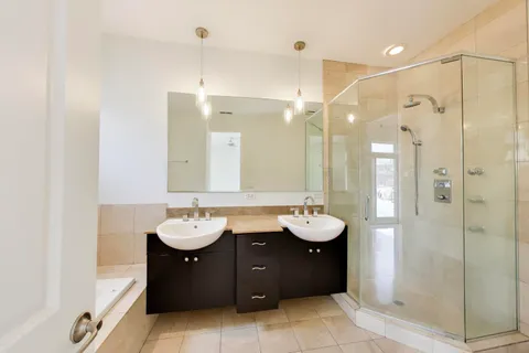 $460,000 | 2702 West Chicago Avenue, Unit 2, Chicago, IL 60622