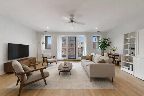 $460,000 | 2702 West Chicago Avenue, Unit 2, Chicago, IL 60622