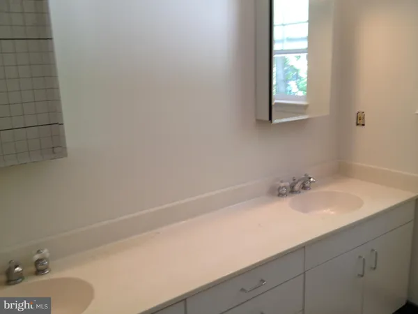 $4,195 | 7017 Murray Lane, Annandale, VA 22003