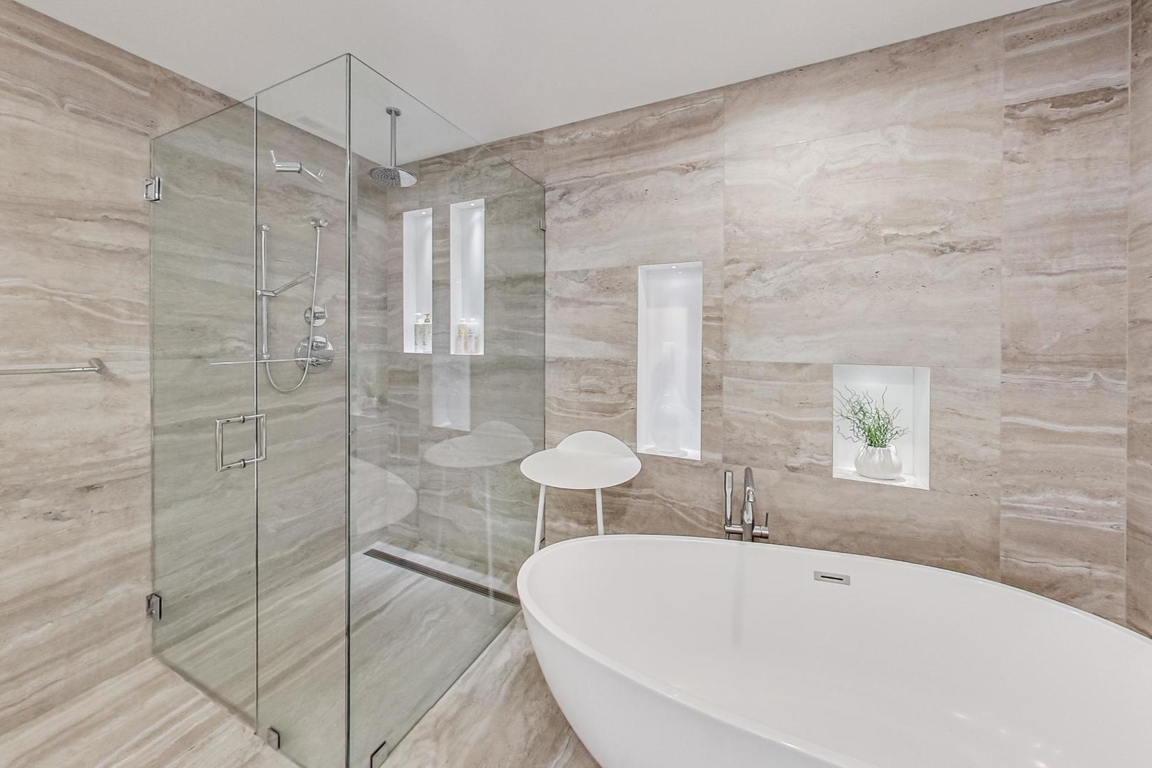 357 West Superior Street, Unit AB Chicago, IL 60654 - Photo 20 of 50 a bathroom with a bathtub and shower