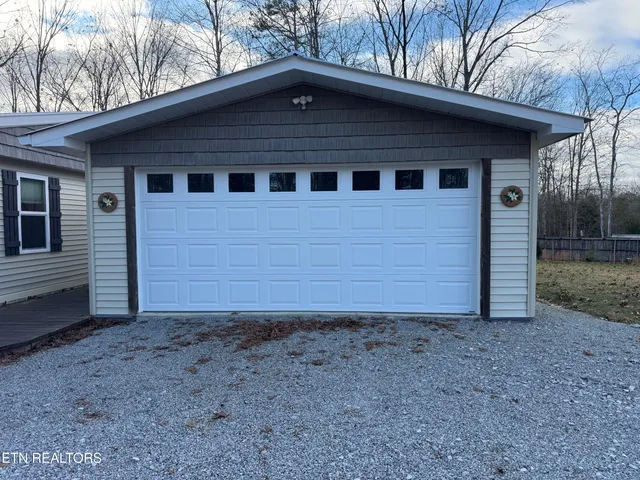 $159,500 | 222 Pickett Line Road, Jamestown, TN 38556