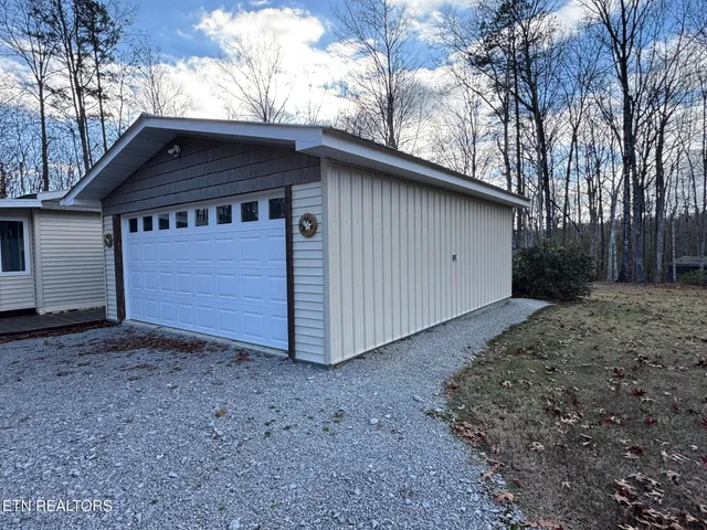 $159,500 | 222 Pickett Line Road, Jamestown, TN 38556