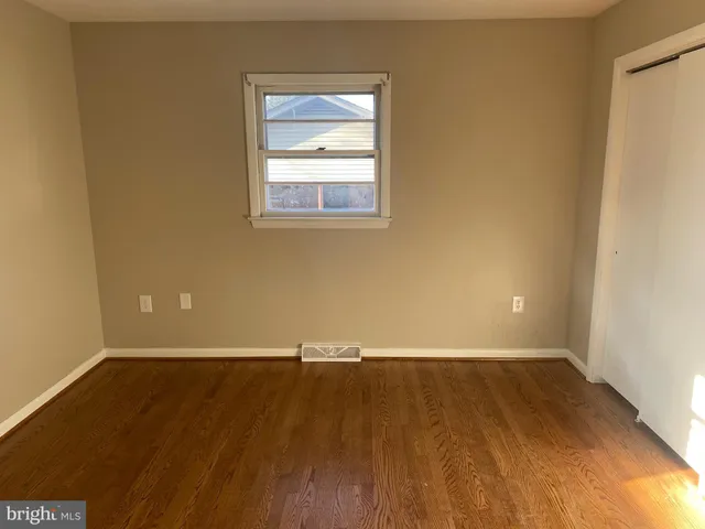 $2,500 | 733 East Stonewall Drive, Front Royal, VA 22630