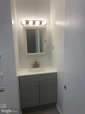 $2,500 | 733 East Stonewall Drive, Front Royal, VA 22630