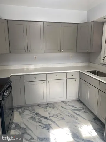 $2,500 | 733 East Stonewall Drive, Front Royal, VA 22630