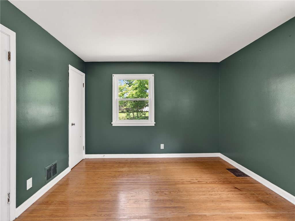 81 Camden Street Rochester, NY 14612 - Photo 16 of 21