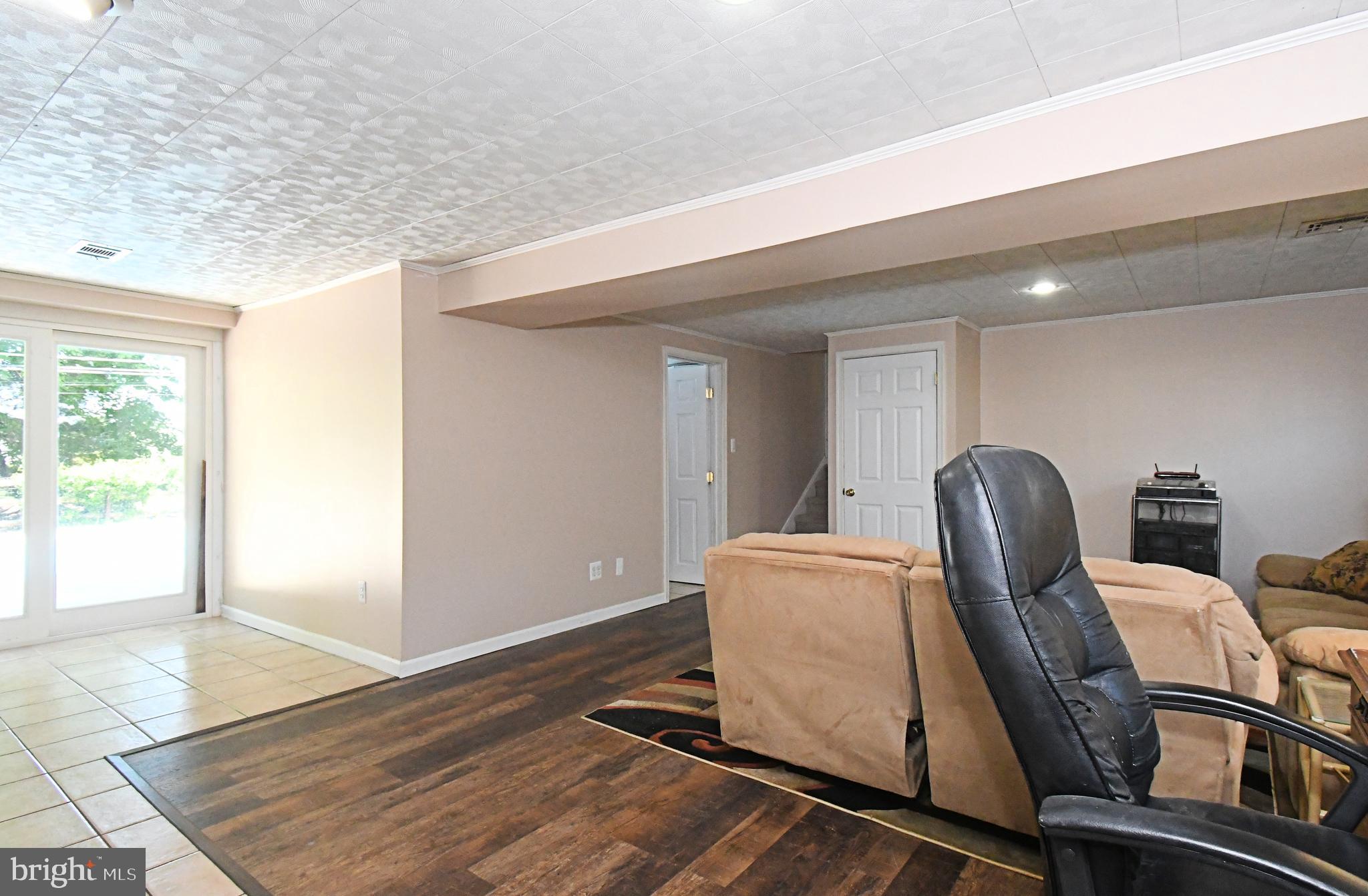 609 Mansfield Road Willow Grove, PA 19090 - Photo 36 of 68