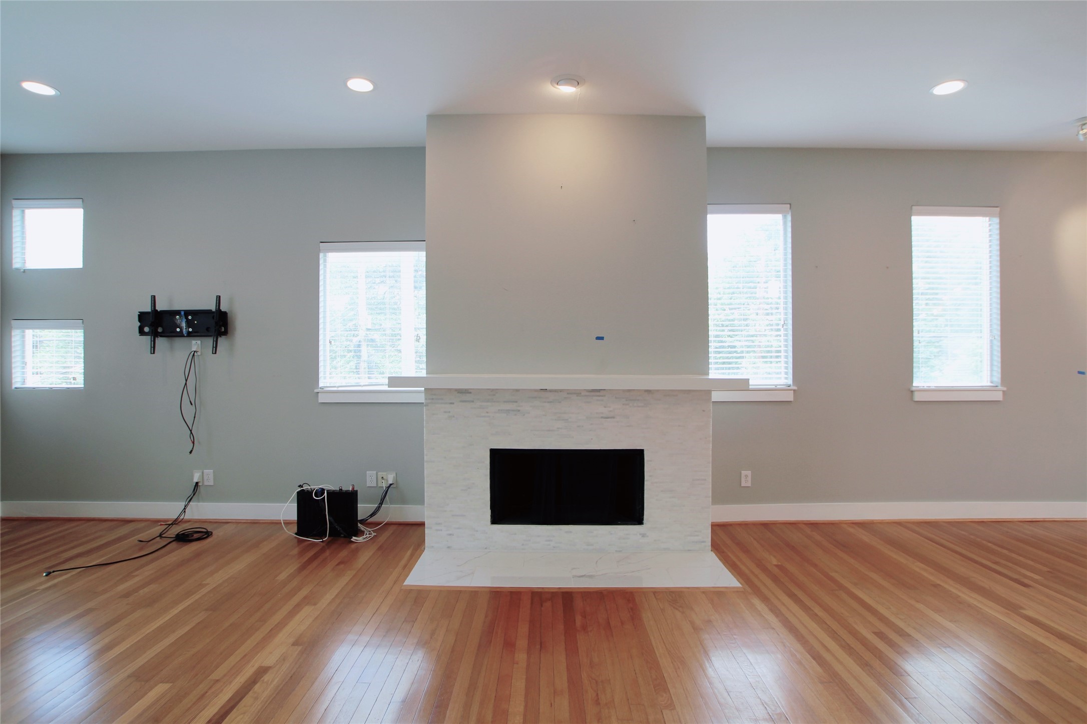 4701 Caroline Street Houston, TX 77004 - Photo 7 of 38