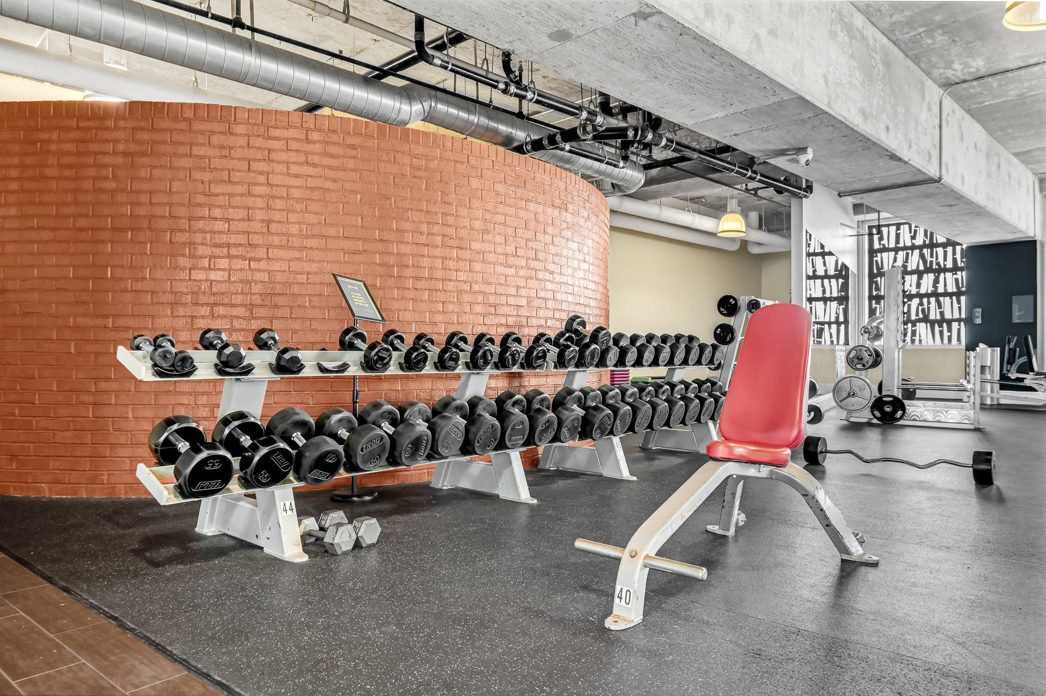 5925 Almeda Road, Unit 10908 Houston, TX 77004 - Photo 30 of 37 a view of gym