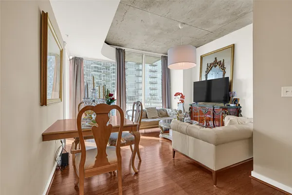 $1,995 | 5925 Almeda Road, Unit 10908, Houston, TX 77004