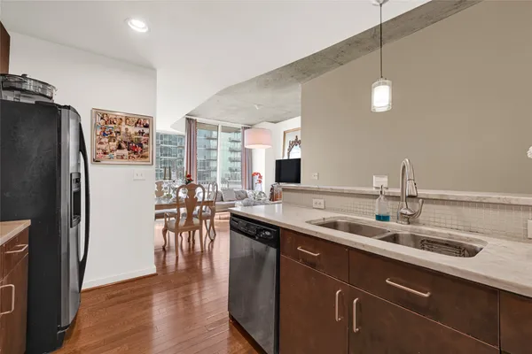 $1,995 | 5925 Almeda Road, Unit 10908, Houston, TX 77004