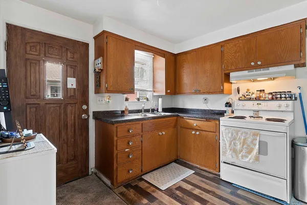 $274,900 | 612 Knight Avenue, Neenah, WI 54956