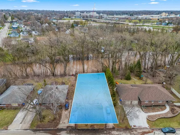 $274,900 | 612 Knight Avenue, Neenah, WI 54956