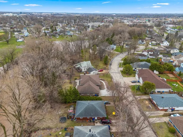 $274,900 | 612 Knight Avenue, Neenah, WI 54956