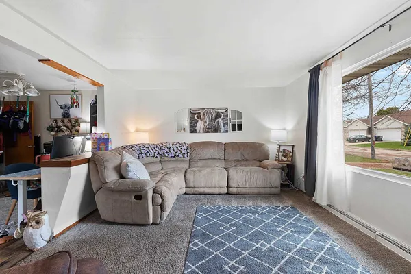 $274,900 | 612 Knight Avenue, Neenah, WI 54956