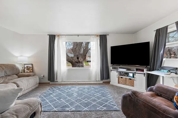 $274,900 | 612 Knight Avenue, Neenah, WI 54956