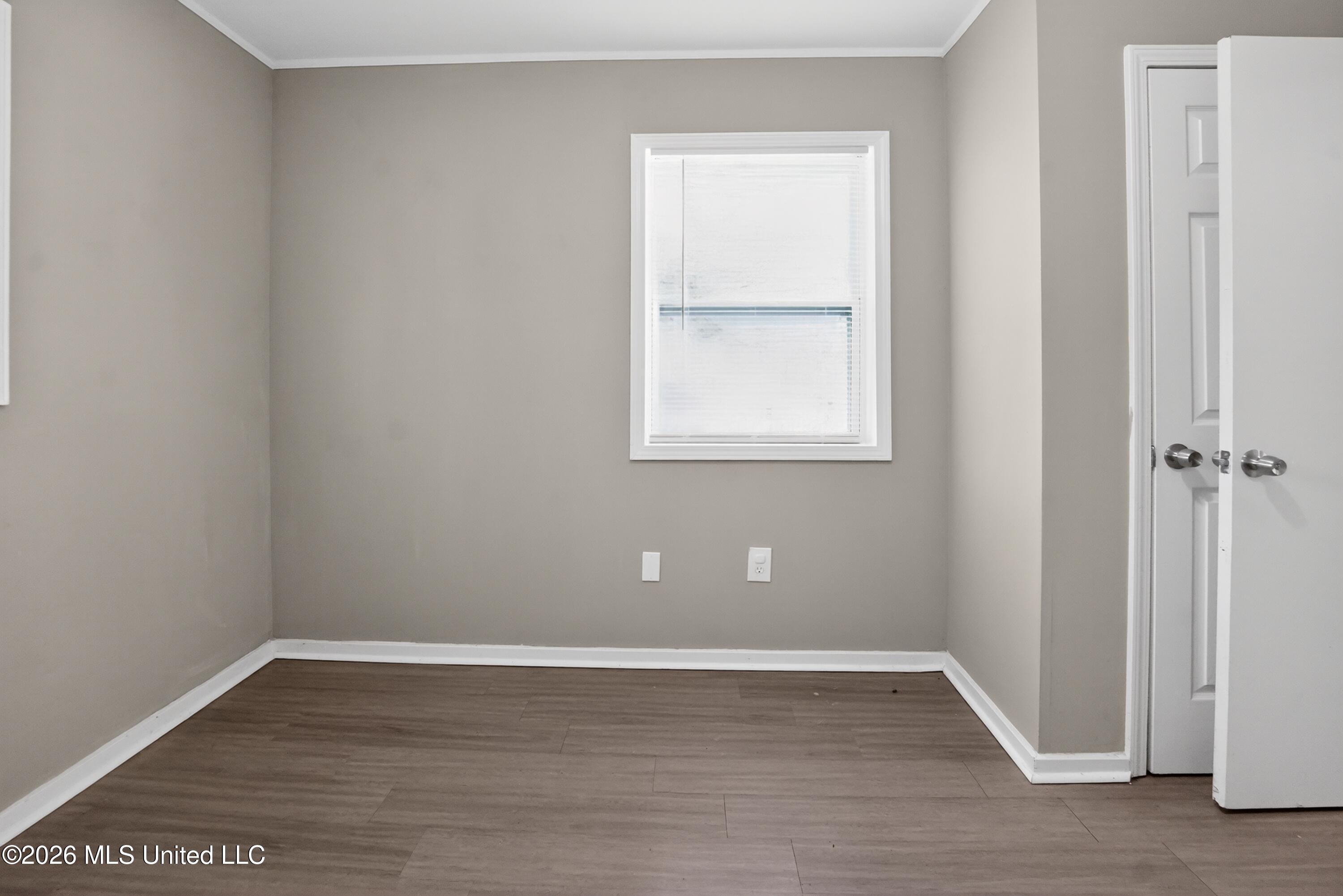119 Martin Road Brandon, MS 39042 - Photo 7 of 25 08_119_Martin_Rd-Living_room-6700