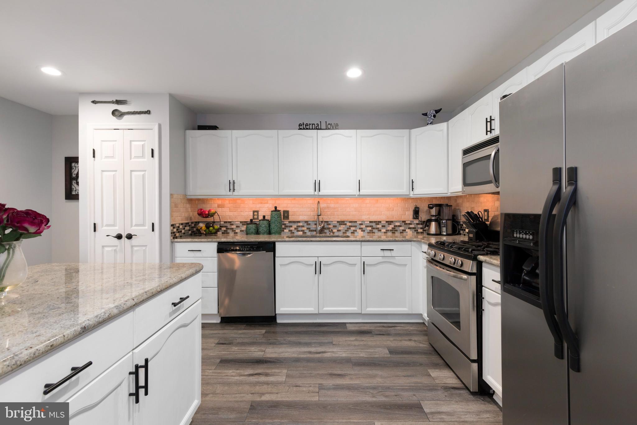 88 Walker Road Royersford, PA 19468 - Photo 8 of 39 Updated Kitchen w/new flooring & refaced cabinets