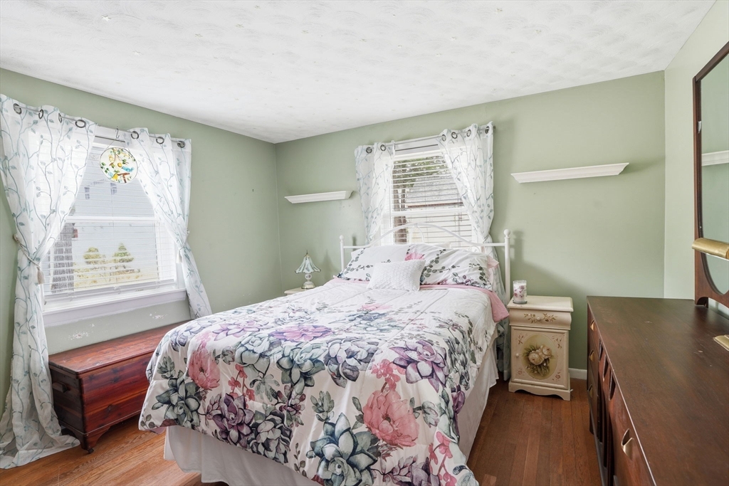 94 Edgewater Drive Wareham, MA 02571 - Photo 27 of 37 a bedroom with a bed and a window