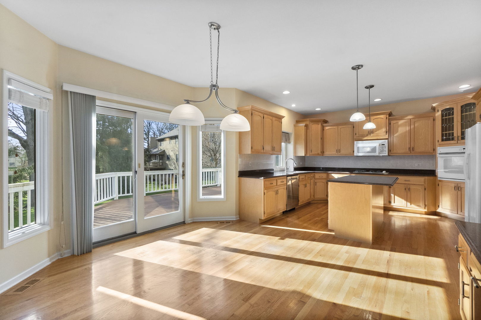 1103 Colonade Road Shorewood, IL 60404 - Photo 11 of 51 Gallery Image 11