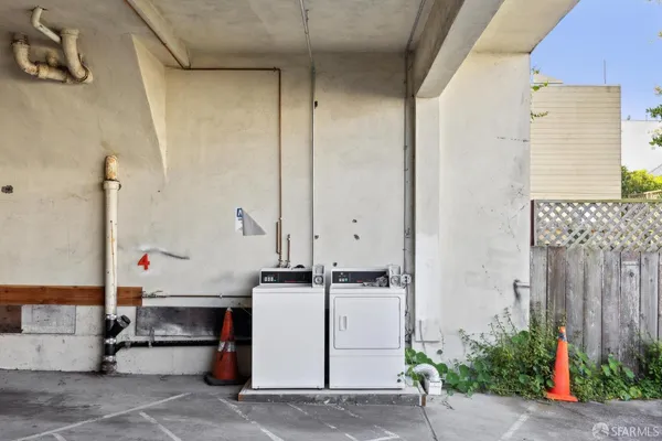 $3,745 | 1369 9th Avenue, Unit 2, San Francisco, CA 94122