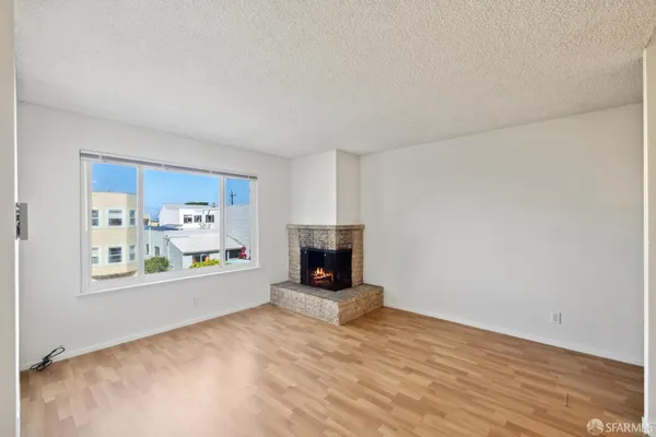 $3,745 | 1369 9th Avenue, Unit 2, San Francisco, CA 94122