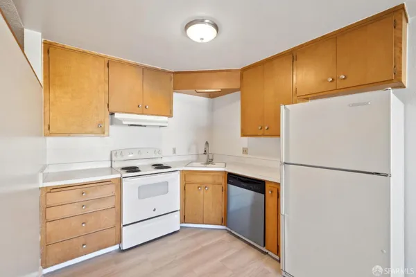$3,745 | 1369 9th Avenue, Unit 2, San Francisco, CA 94122