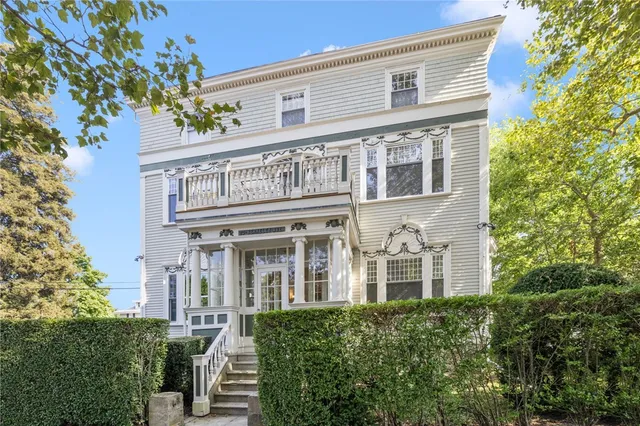 $850,000 | 20 Berkeley Avenue, Unit 2, Newport, RI 02840