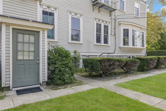 $850,000 | 20 Berkeley Avenue, Unit 2, Newport, RI 02840