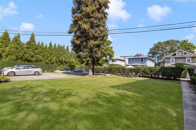 $850,000 | 20 Berkeley Avenue, Unit 2, Newport, RI 02840