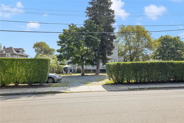 $850,000 | 20 Berkeley Avenue, Unit 2, Newport, RI 02840