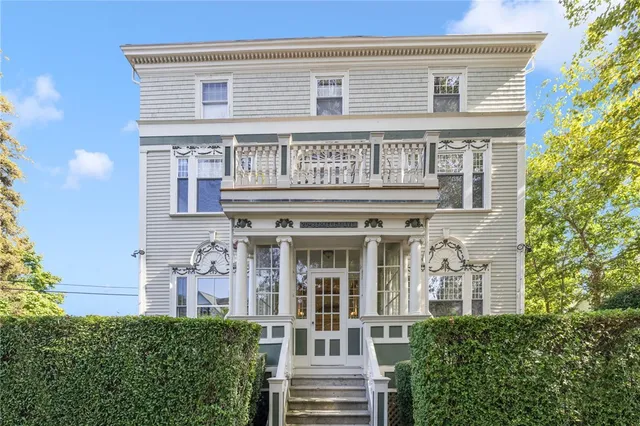 $850,000 | 20 Berkeley Avenue, Unit 2, Newport, RI 02840