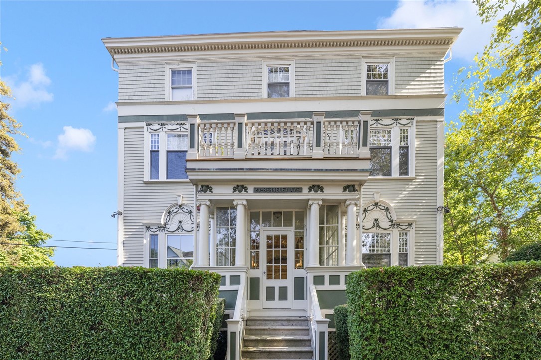 20 Berkeley Avenue, Unit 2 Newport, RI 02840 - Photo 46 of 46 Please come see this wonderful condo!