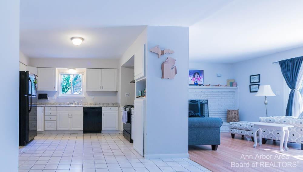 2316 Nixon Road Ann Arbor, MI 48105 - Photo 17 of 45 Photo 17