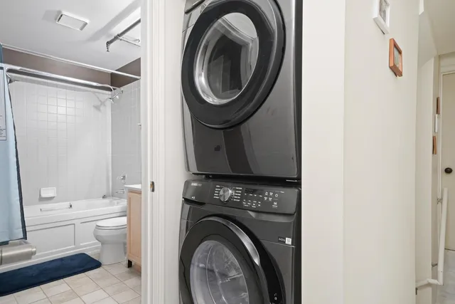 $420,000 | 1834 Ridge Avenue, Unit 102, Evanston, IL 60201