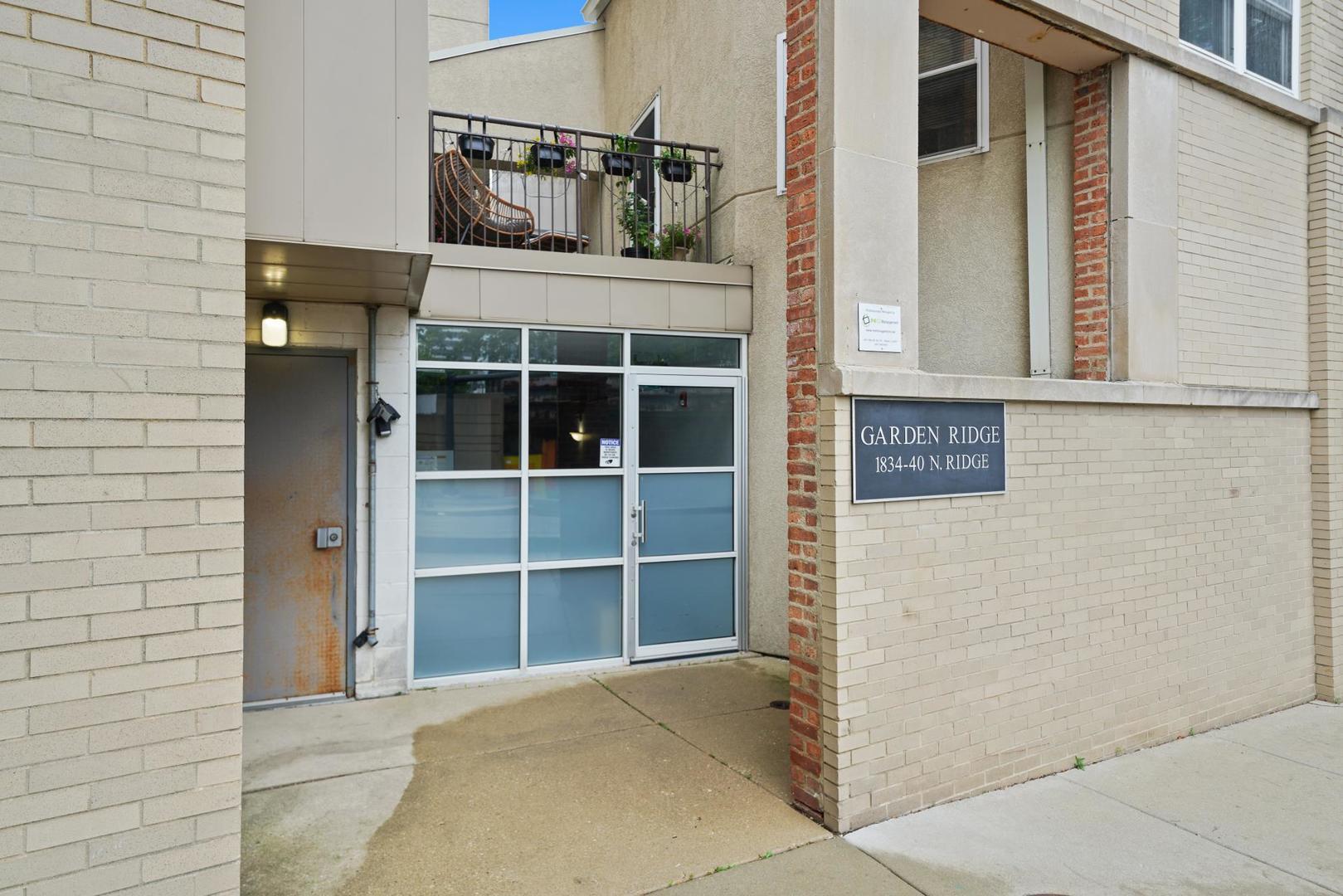 1834 Ridge Avenue, Unit 102 Evanston, IL 60201 - Photo 2 of 35