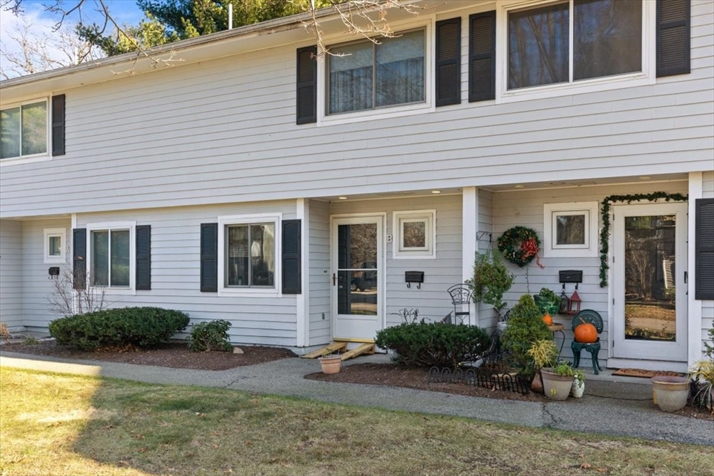 17 Beal's Cove Road, Unit B Hingham, MA 02043 - Photo 3 of 20 Gallery Image 3