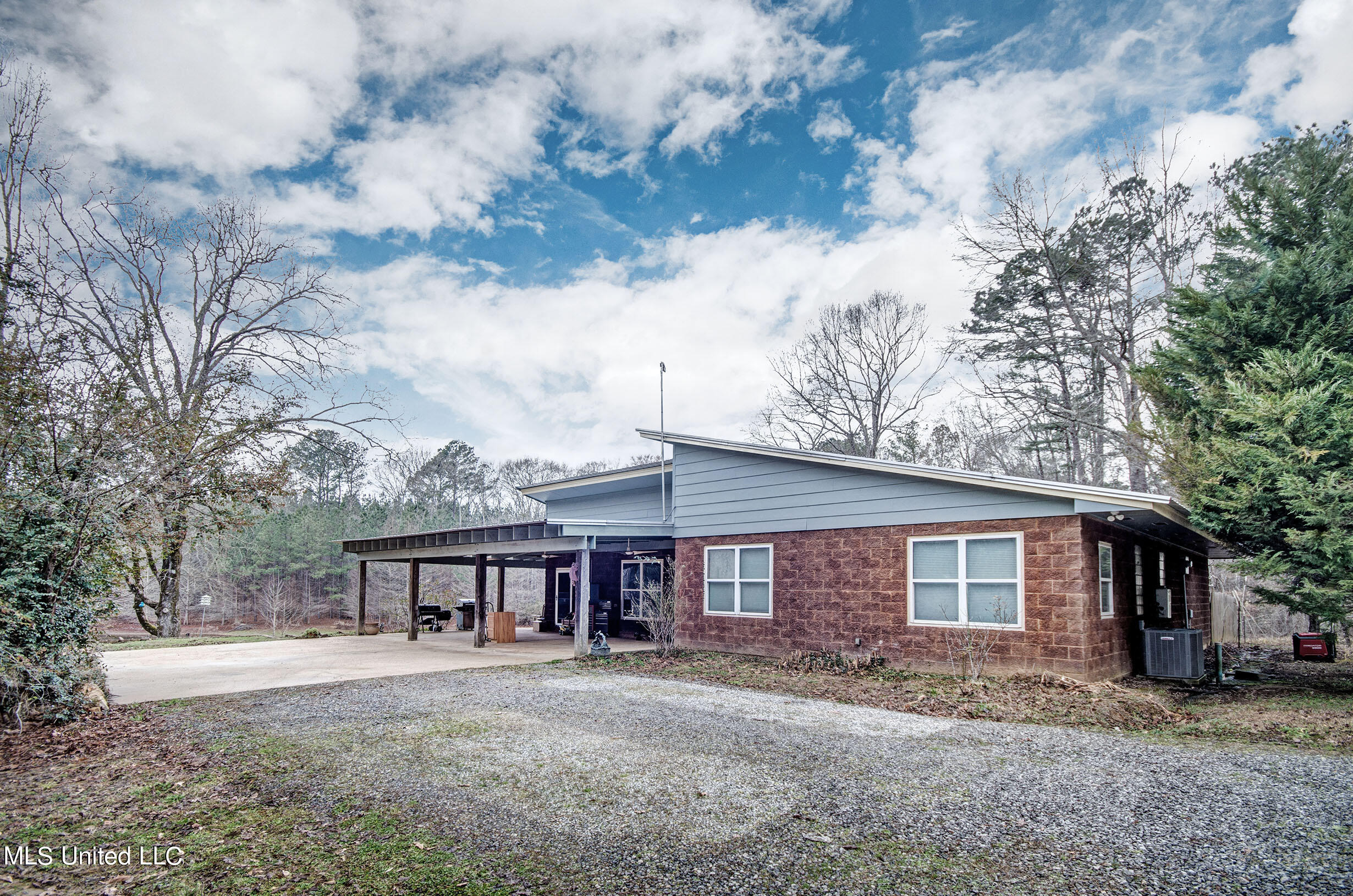 2248 Frank Hall Road Bolton, MS 39041 - Photo 3 of 46 IMGP7367_8_9