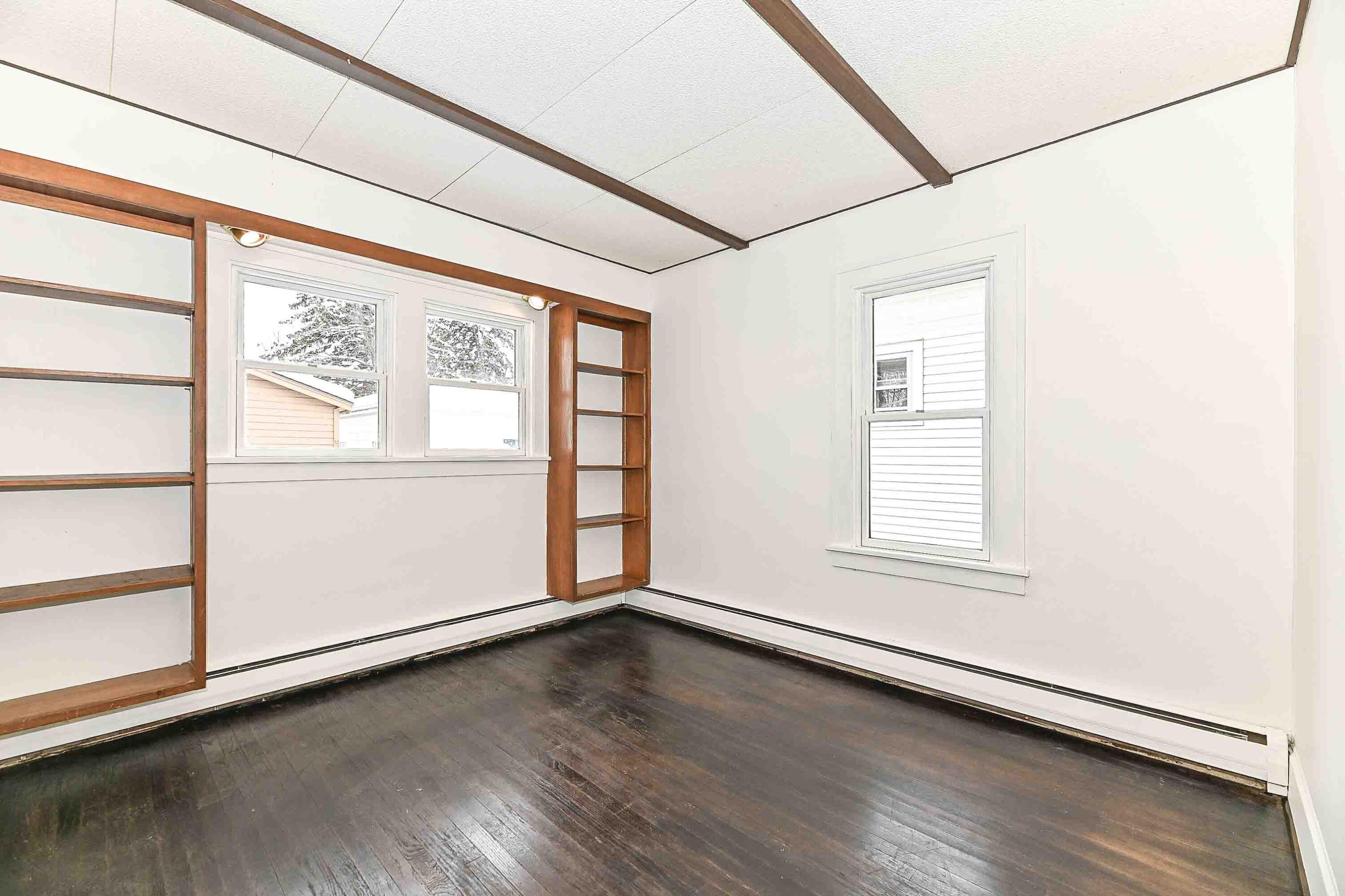 1516 Monroe Avenue Racine, WI 53405 - Photo 13 of 35 Main floor bedroom