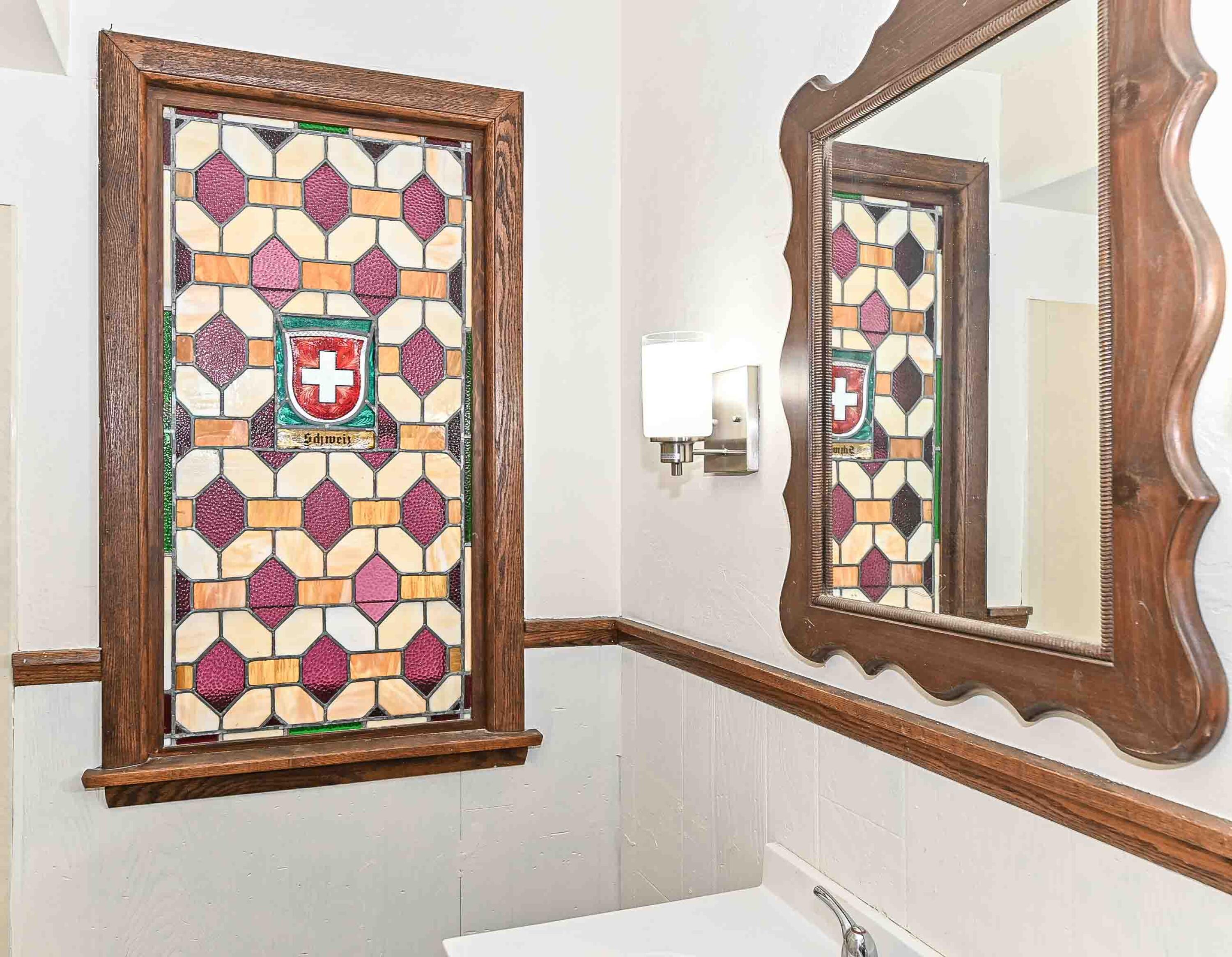 1516 Monroe Avenue Racine, WI 53405 - Photo 17 of 35 Features in full bathroom