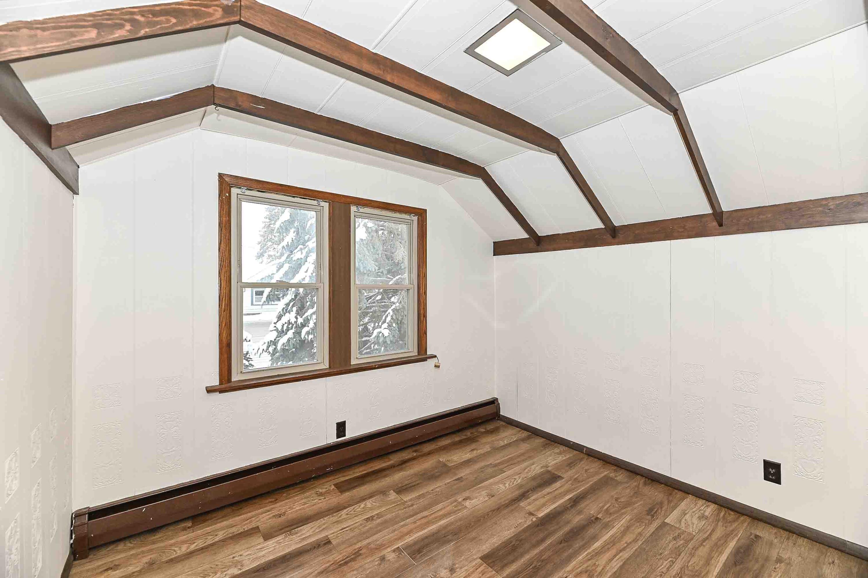 1516 Monroe Avenue Racine, WI 53405 - Photo 20 of 35 4th bedroom ~ upper