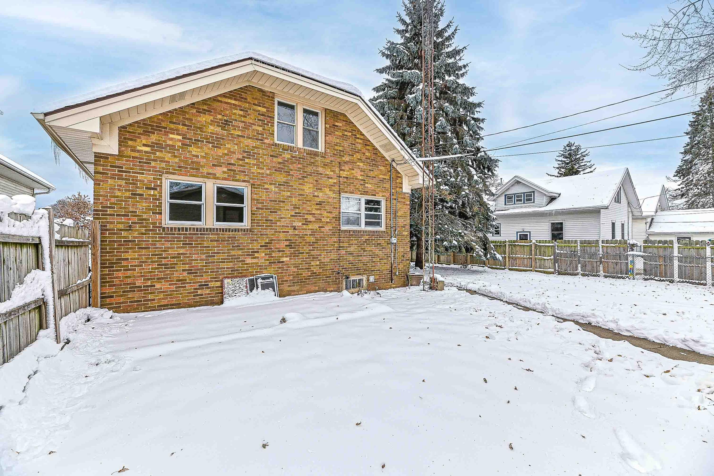 1516 Monroe Avenue Racine, WI 53405 - Photo 30 of 35 Back of the home