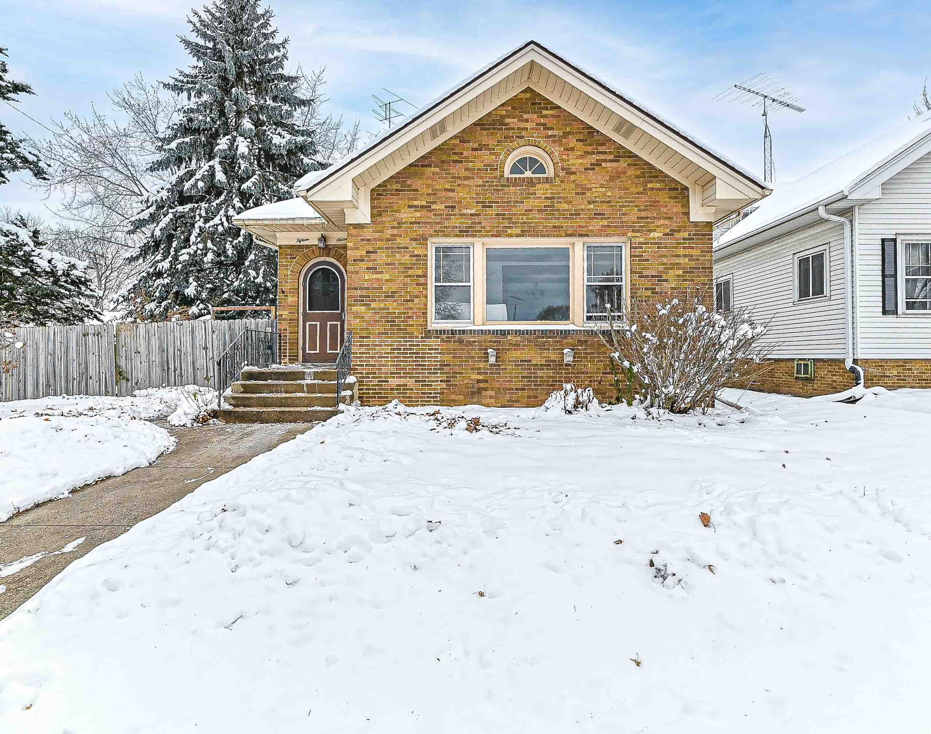 1516 Monroe Avenue Racine, WI 53405 - Photo 35 of 35 Gorgeous brick bungalow